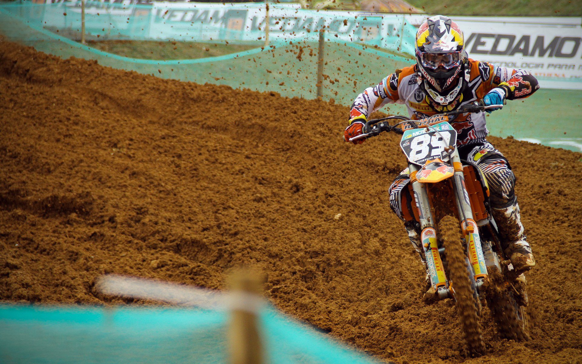 西甲大逆转，球员讲现场氛围，西甲转会规则